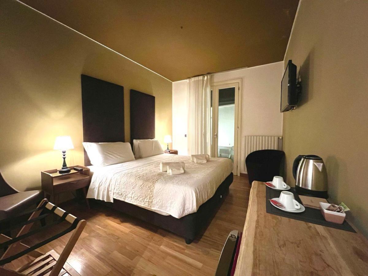 Bed and Breakfast Dimora Dei Salentini Lecce Zimmer foto